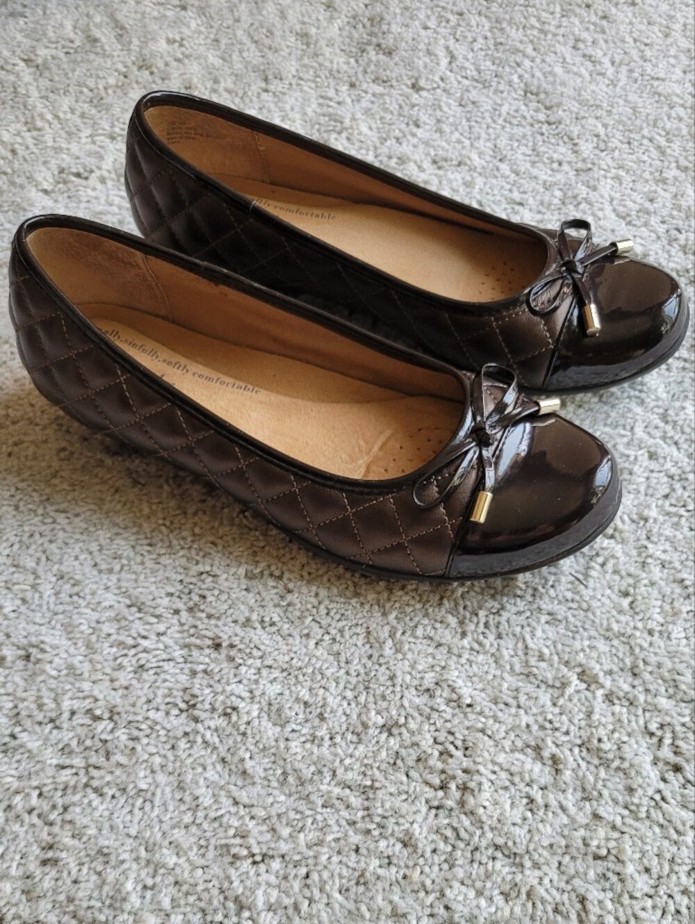 Softspots Brown Leather Quilted Almost Flats patton Look Toes With Bow 8 1/2